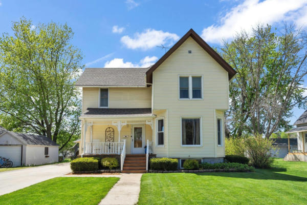 213 S CHESTNUT AVE, NEW HAMPTON, IA 50659 - Image 1