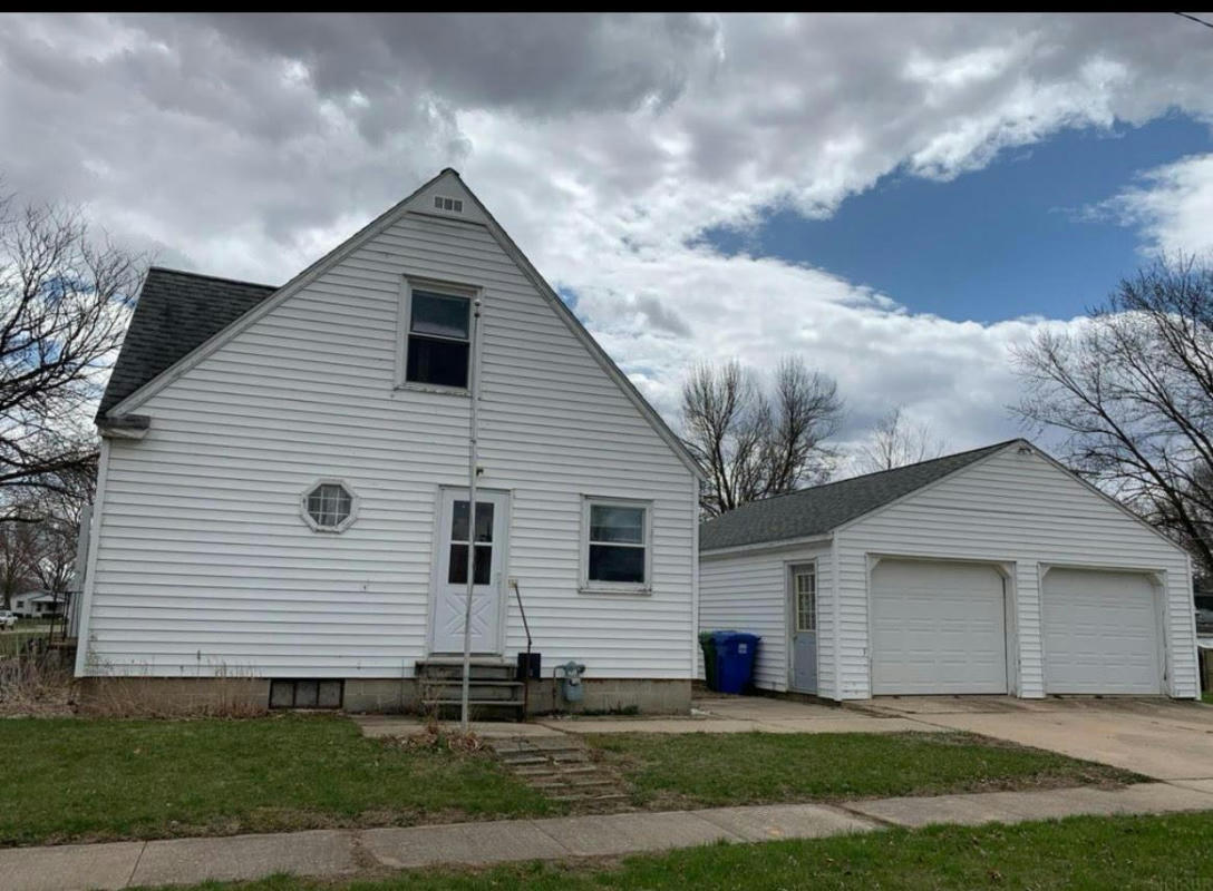 1613 MISSOURI AVE, CHARLES CITY, IA 50616, photo 1